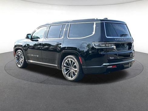 Used 2024 Jeep Grand Wagoneer Series III AWD/4WD image 3