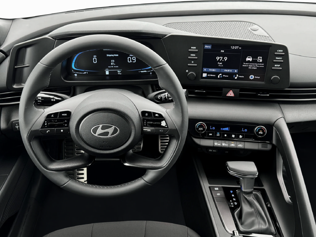 Used 2025 Hyundai Elantra Sport FWD image 19