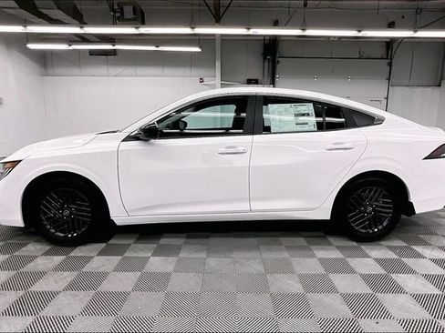 New 2026 Nissan Sentra SV FWD image 17
