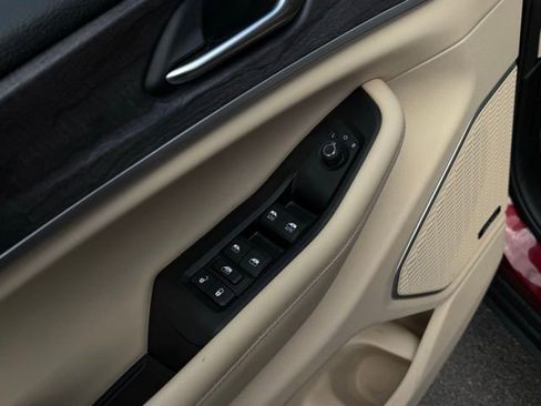 Used 2023 Jeep Grand Cherokee 4WD 4xe image 14