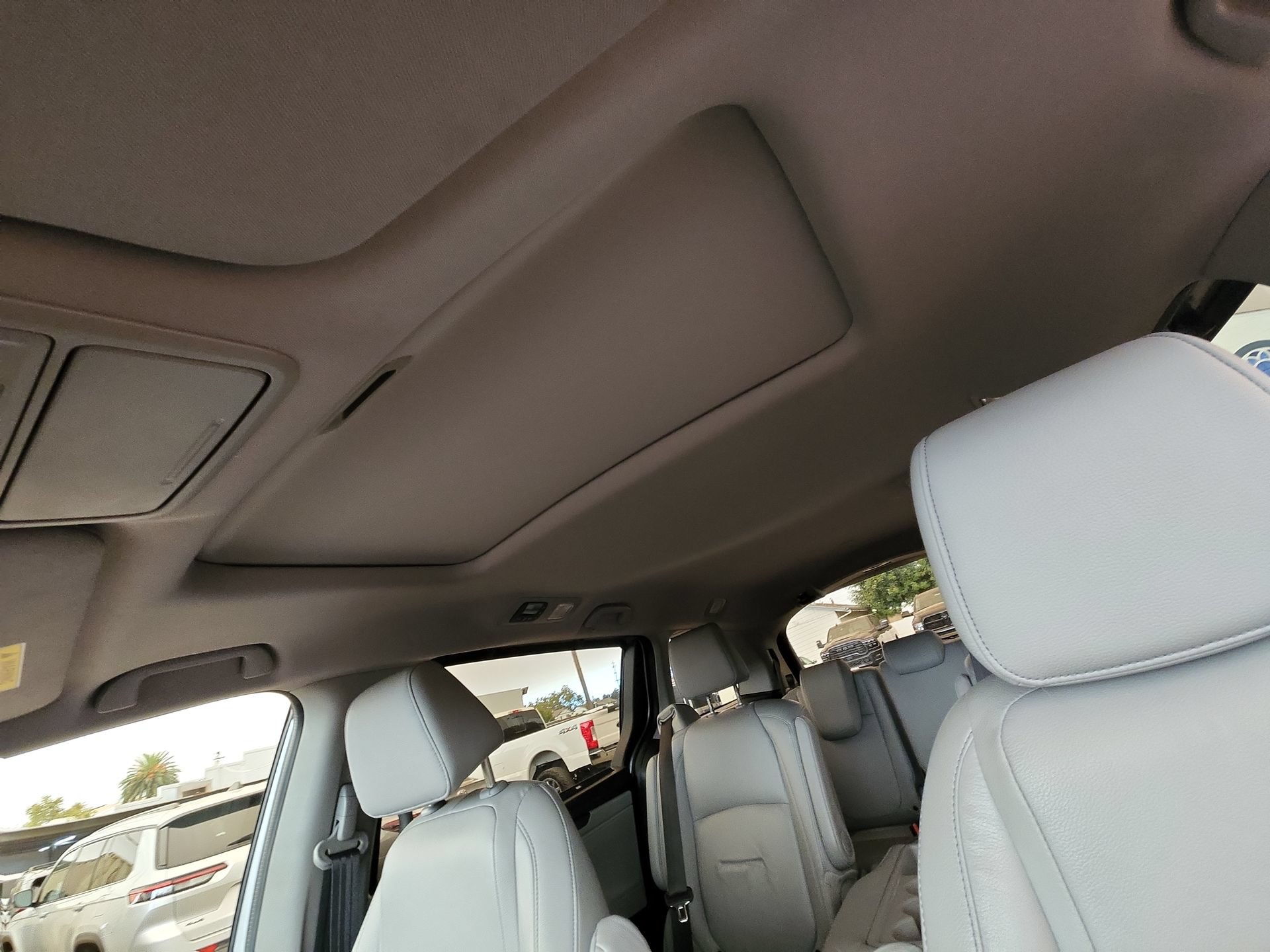 Used 2024 Honda Odyssey EX-L image 16