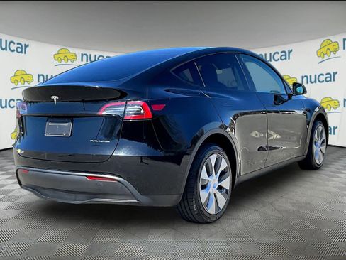 Used 2024 Tesla Model Y Long Range AWD/4WD image 6