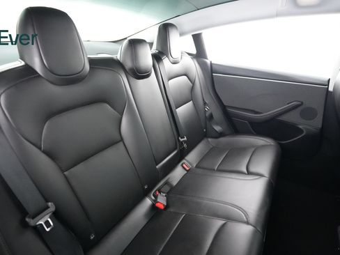 Used 2024 Tesla Model 3 Standard Range RWD image 5