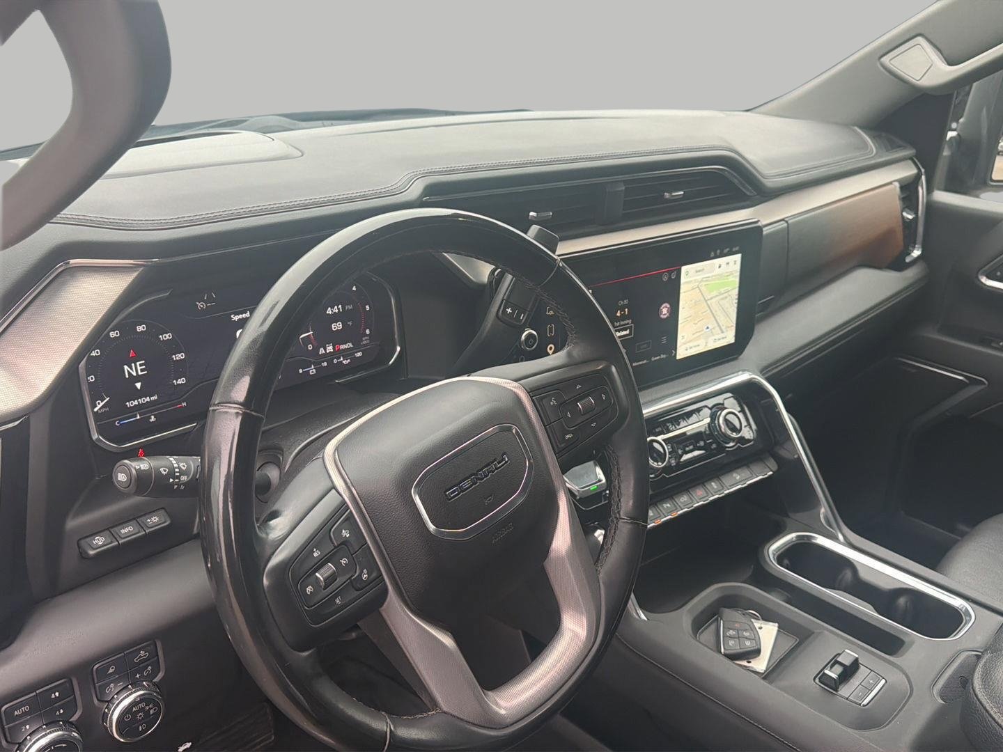 Used 2025 GMC Sierra 3500 Denali w/ Technology Package AWD/4WD image 4