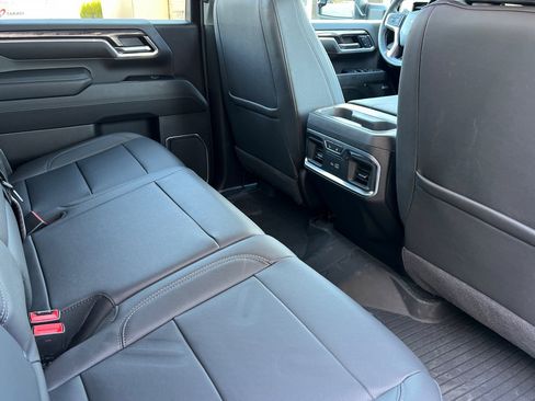 Used 2025 Chevrolet Silverado 2500 LTZ w/ LTZ Plus Package image 18