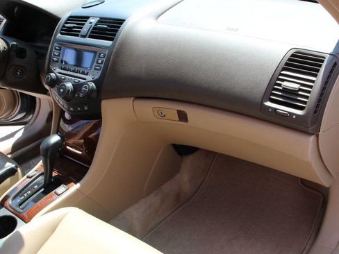 Used 2006 Honda Accord EX-L image 19