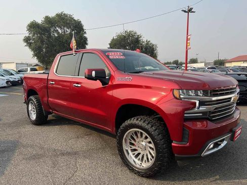 Used 2022 Chevrolet Silverado 1500 High Country w/ Safety Package II AWD/4WD image 3