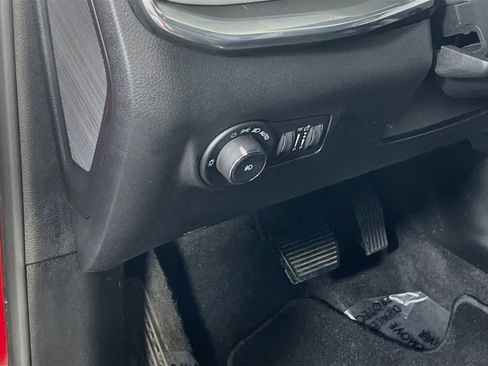 Used 2023 Jeep Compass Limited AWD/4WD image 10