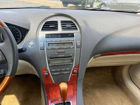 Used 2010 Lexus ES 350 FWD image 12