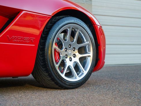 Used 2004 Dodge Viper SRT-10 RWD image 65