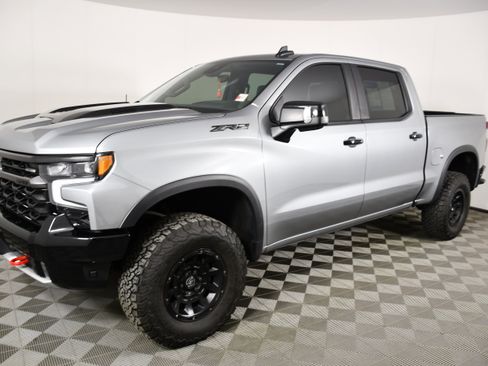 Used 2024 Chevrolet Silverado 1500 ZR2 w/ Technology Package AWD/4WD image 10
