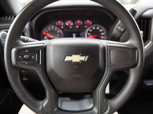 Used 2022 Chevrolet Silverado 1500 Custom image 12