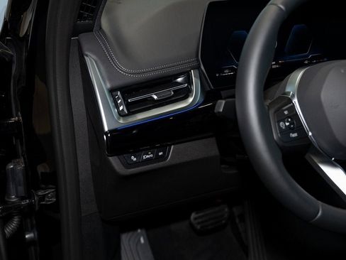 New 2025 BMW X1 xDrive28i w/ Premium Package image 14