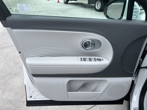 New 2026 Hyundai Ioniq 9 SEL image 24