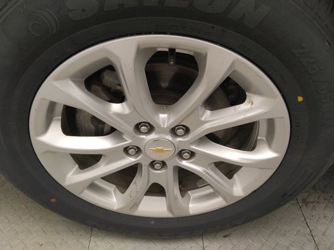 Used 2021 Chevrolet Equinox LT FWD image 31