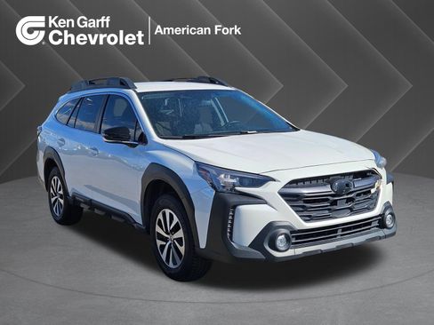 Used 2023 Subaru Outback Premium AWD/4WD image 1