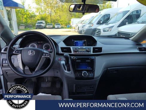 Used 2016 Honda Odyssey SE image 16