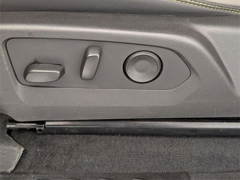 Certified 2024 Chevrolet Colorado ZR2 w/ ZR2 Convenience Package III image 15