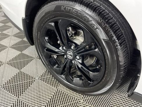 Used 2025 Honda Accord SE image 17
