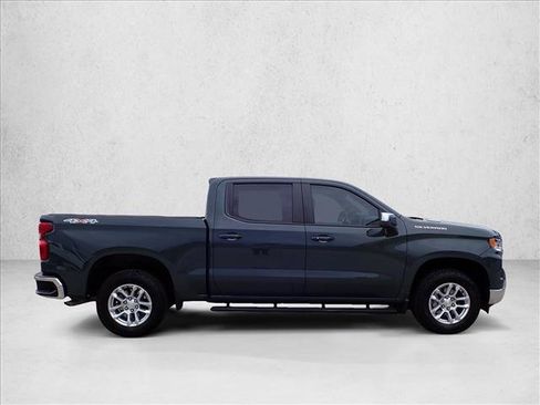 Used 2025 Chevrolet Silverado 1500 LT AWD/4WD image 5