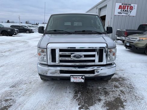Used 2013 Ford E-350 and Econoline 350 XLT image 2