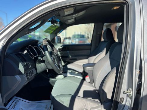 Used 2014 Toyota Tacoma 4x4 Double Cab w/ TRD Sport Package image 10