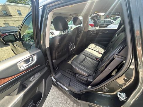 Used 2013 INFINITI JX35 AWD w/ Premium Pkg image 7