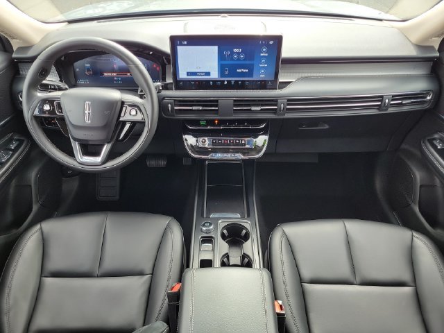 Used 2023 Lincoln Corsair AWD image 25