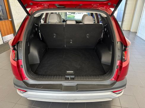 Used 2025 Hyundai Tucson SEL FWD image 9