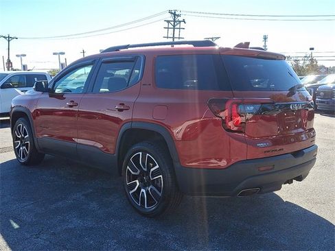 Used 2021 GMC Acadia SLE w/ Driver Convenience Package image 4