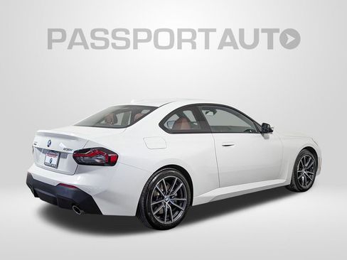 Used 2025 BMW 230i xDrive Coupe w/ Convenience Package image 7