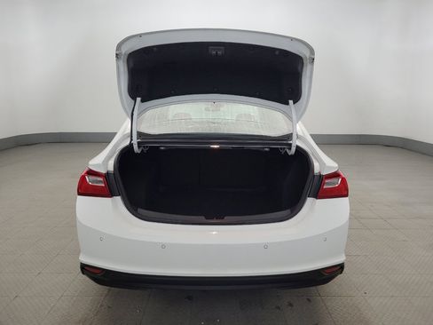 Used 2024 Chevrolet Malibu LS image 29