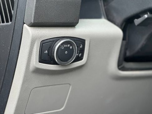 Used 2017 Ford F250 XL w/ STX Appearance Package AWD/4WD image 17