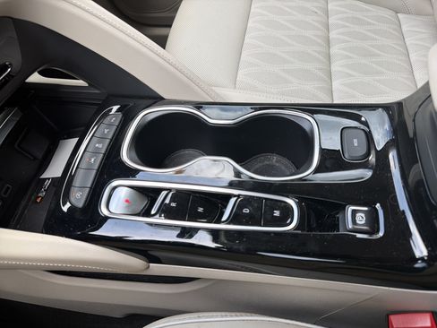 Certified 2023 Buick Envision Avenir FWD image 27