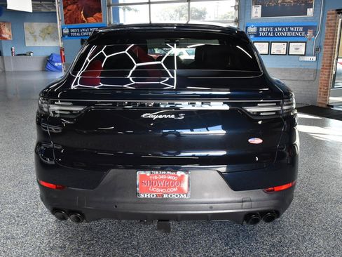 Used 2020 Porsche Cayenne S w/ Premium Package AWD/4WD image 5