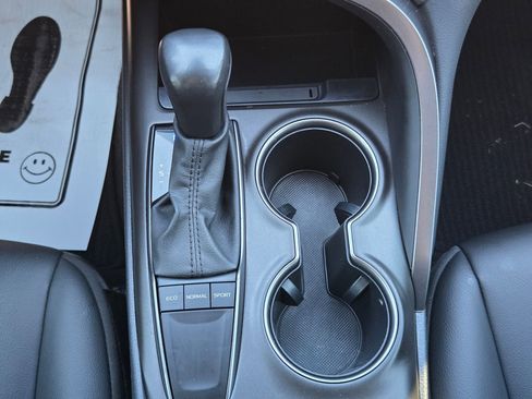 Used 2023 Toyota Camry SE image 14