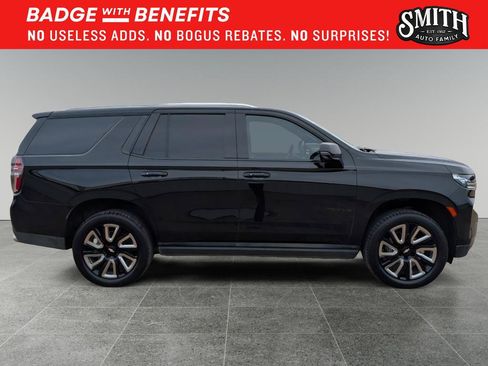Used 2021 Chevrolet Tahoe High Country w/ Premium Package AWD/4WD image 3