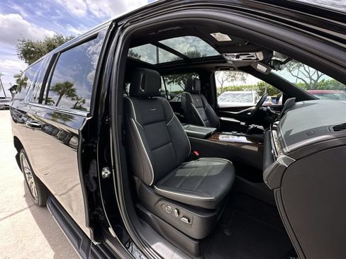 Certified 2024 Cadillac Escalade ESV Premium Luxury RWD image 34