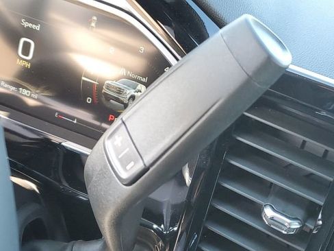 New 2026 GMC Sierra 1500 Elevation image 19