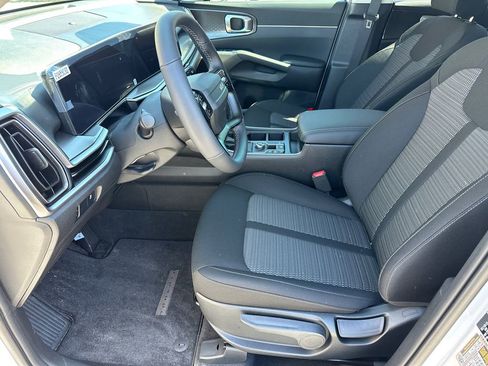 New 2026 Kia Sorento LX FWD image 9