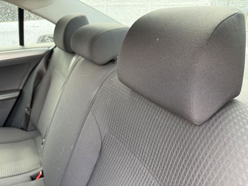 Used 2015 Volkswagen Jetta SE FWD image 11