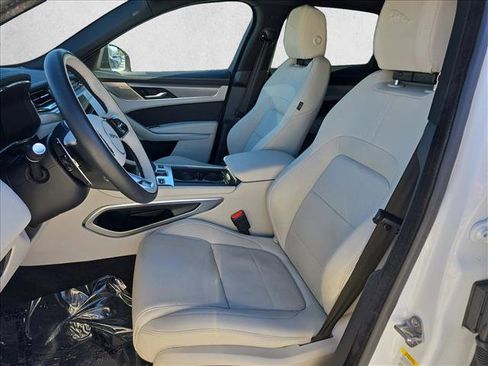 Certified 2025 Jaguar F-PACE R-Dynamic S image 15
