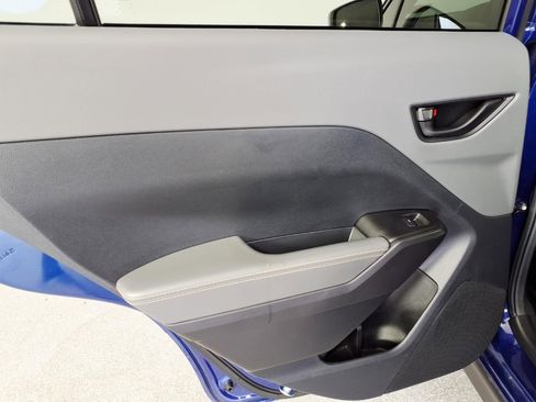 Used 2025 Subaru Crosstrek 2.5i Sport w/ Crosstrek Mirror Package AWD/4WD image 11