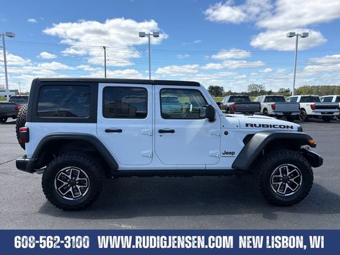 Used 2025 Jeep Wrangler Unlimited Rubicon AWD/4WD image 6