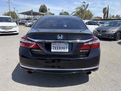 Used 2017 Honda Accord Sport image 3
