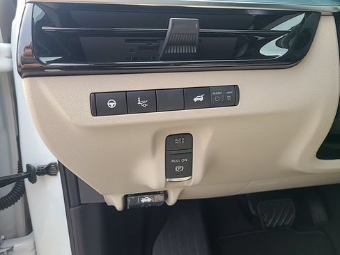 New 2026 Nissan Murano Platinum w/ Cargo Package AWD/4WD image 14