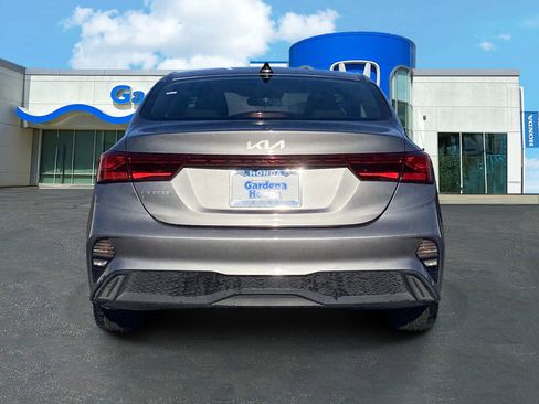 Used 2024 Kia Forte LXS image 5