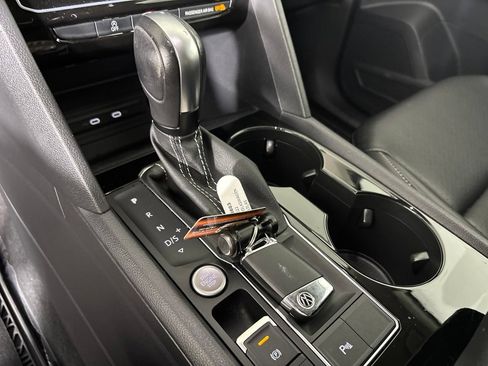 Used 2022 Volkswagen Atlas SE w/ Panoramic Sunroof Package FWD image 18