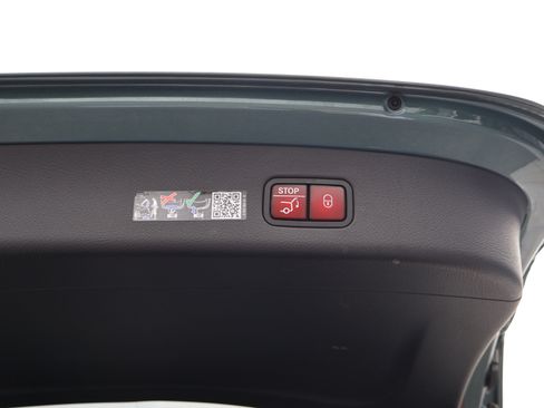 Used 2026 Mercedes-Benz GLC 300 4MATIC image 24