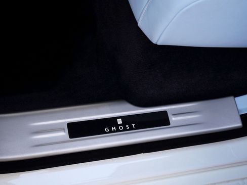 Certified 2022 Rolls-Royce Ghost w/ Ghost Package image 9
